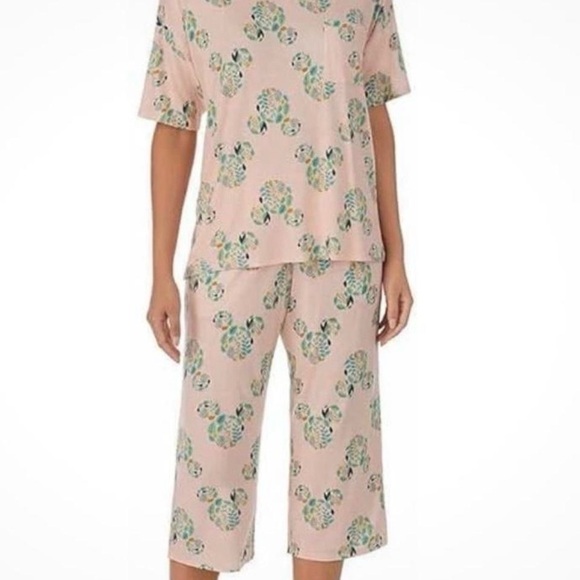 Disney Womens 2 Piece Short Sleeve Shirt & Capri Pajama Set Size Medium - Picture 2 of 8